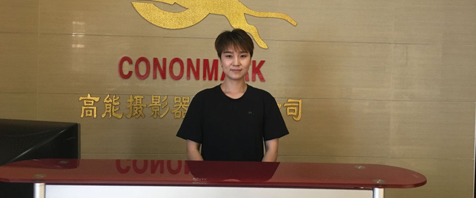 近23年行業(yè)經(jīng)驗(yàn)，國(guó)內(nèi)專(zhuān)業(yè)攝影器材制造商